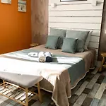 Apartment Oha Cases