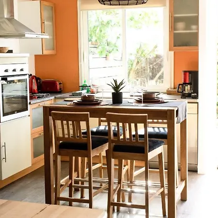 Oha Cases Apartment *