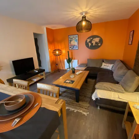 Oha Cases Apartment *